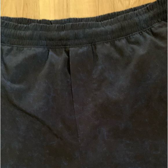 Men’s Lululemon Athletica Unlined Shorts (Size XL) Color Dark Blue - Picture 3 of 7